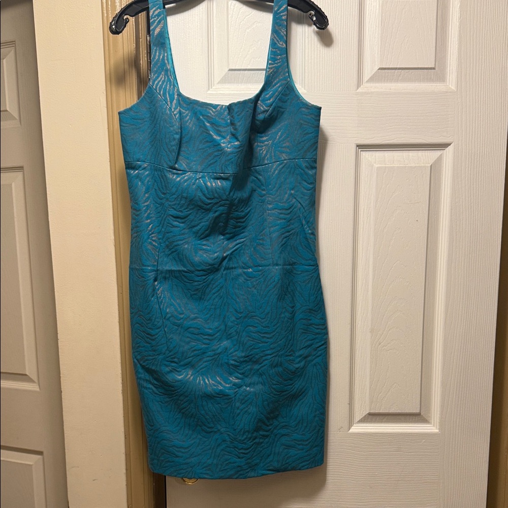Elegant Teal Sleeveless Dress
